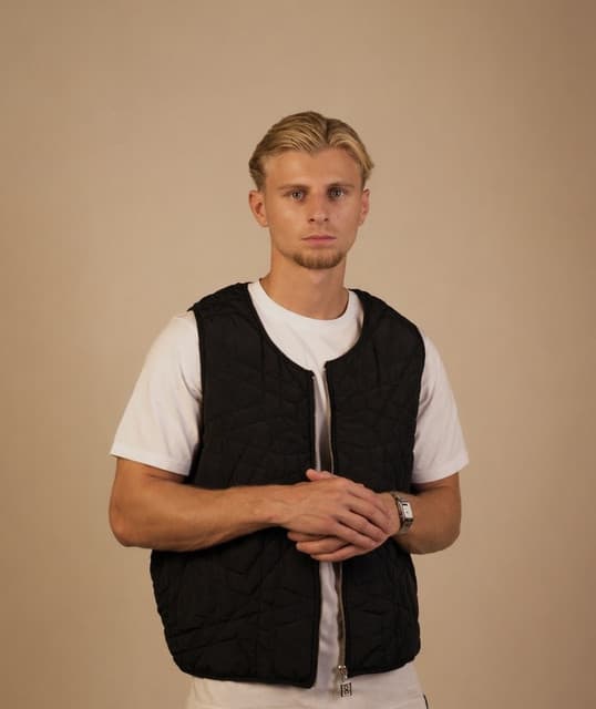 Ennio artist photo